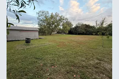 1621 SW 117th Ave, Davie, FL 33325 - Photo 36