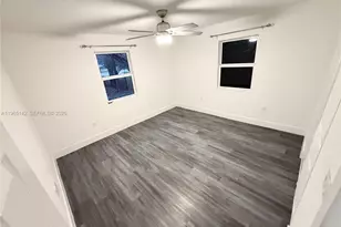 1621 SW 117th Ave, Davie, FL 33325 - Photo 20