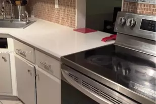 1530 NE 191st St, Miami, FL 33179 - Photo 12