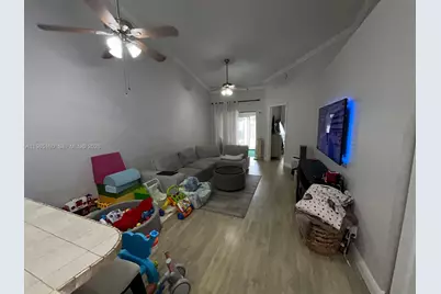 11065 NW 38th Pl, Sunrise, FL 33351 - Photo 2