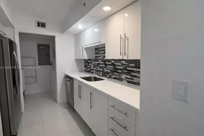 6917 Collins Ave #820, Miami Beach, FL 33141 - Photo 6