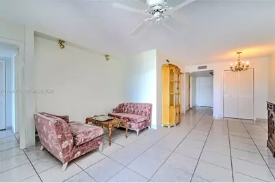 6450 Collins Ave #202, Miami Beach, FL 33141 - Photo 2