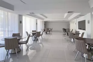 6450 Collins Ave, Miami Beach, FL 33141 - Photo 38