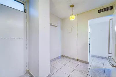 6450 Collins Ave #202, Miami Beach, FL 33141 - Photo 22