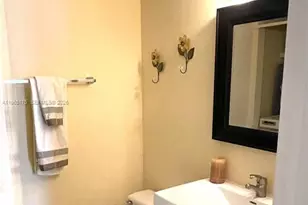 19195 NE 36th Ct, Aventura, FL 33180 - Photo 16