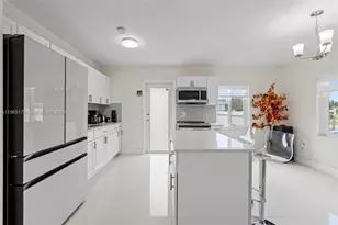 9251 Little River Blvd, Miami, FL 33147 - Photo 12