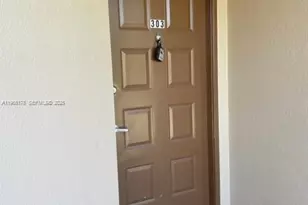 1200 SW 125th Ave, Pembroke Pines, FL 33027 - Photo 1