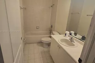 1661 SE 28th St, Homestead, FL 33035 - Photo 4