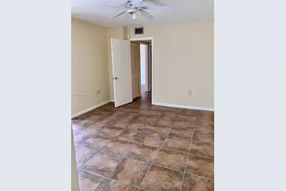 2610 26th Way, Riviera Beach, FL 33407 - Photo 10