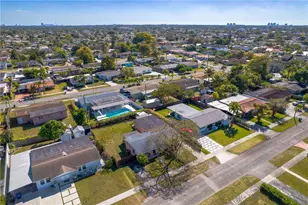 3235 SW 93rd Ct, Miami, FL 33165 - Photo 32