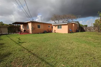 3235 SW 93rd Ct, Miami, FL 33165 - Photo 18