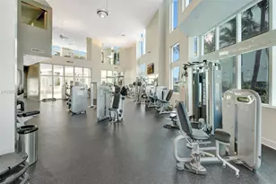 1900 N Bayshore Dr, Miami, FL 33132 - Photo 22