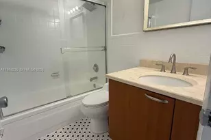 7917 West Dr, North Bay Village, FL 33141 - Photo 6