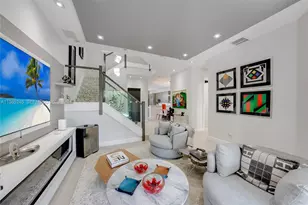 1366 W Harbor Vw W, Hollywood, FL 33019 - Photo 4