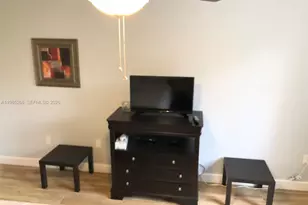 19801 E Country Club Dr, Aventura, FL 33180 - Photo 26