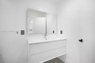 3668 SW 26th St, Miami, FL 33133 - Photo 12