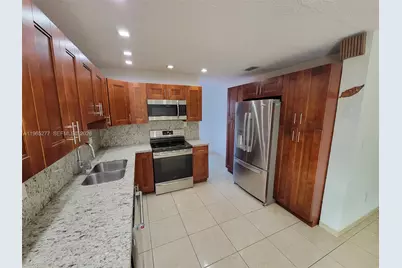 1220 SW 78th Ave, Miami, FL 33144 - Photo 4
