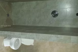 492 NW 165th St Rd, Miami, FL 33169 - Photo 22