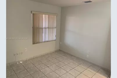 12447 NW 7th St, Miami, FL 33182 - Photo 10