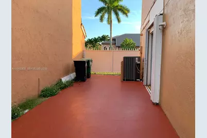 12447 NW 7th St, Miami, FL 33182 - Photo 22