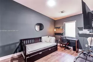 944 NW 64th St, Miami, FL 33150 - Photo 12