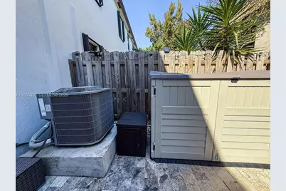 20917 NE 8th Ave, Miami, FL 33179 - Photo 42