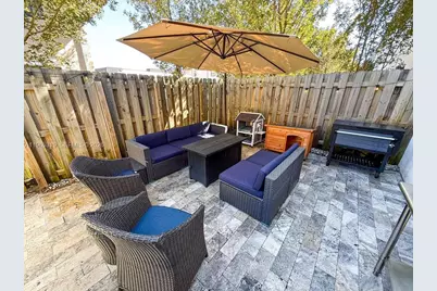 20917 NE 8th Ave, Miami, FL 33179 - Photo 40