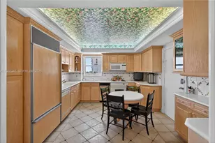 5001 Collins Ave, Miami Beach, FL 33140 - Photo 20