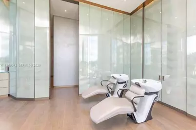 18975 Collins Ave #3605, Sunny Isles Beach, FL 33160 - Photo 36
