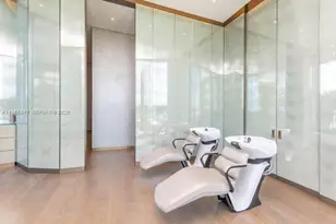 18975 Collins Ave, Sunny Isles Beach, FL 33160 - Photo 36