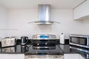 9 Island Ave, Miami Beach, FL 33139 - Photo 8