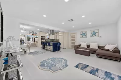 317 S Riverside Dr, Pompano Beach, FL 33062 - Photo 14