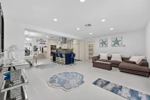 317 S Riverside Dr, Pompano Beach, FL 33062 - Photo 14