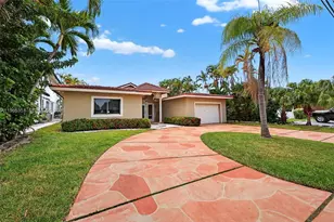 317 S Riverside Dr, Pompano Beach, FL 33062 - Photo 24