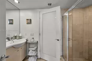 1830 S Ocean Dr, Hallandale Beach, FL 33009 - Photo 18