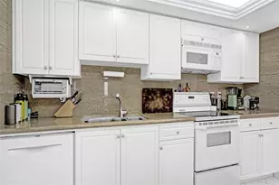 501 N Riverside Dr, Pompano Beach, FL 33062 - Photo 22