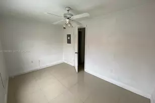 8031 NW 8th St, Miami, FL 33126 - Photo 16