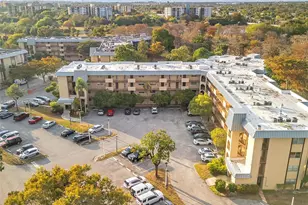 6201 N Falls Cir Dr, Lauderhill, FL 33319 - Photo 28