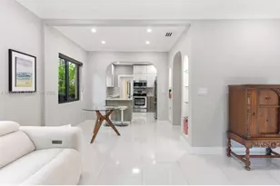 1737 SW 10th St, Miami, FL 33135 - Photo 32