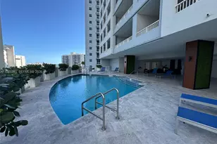 170 SE 14th St, Miami, FL 33131 - Photo 30