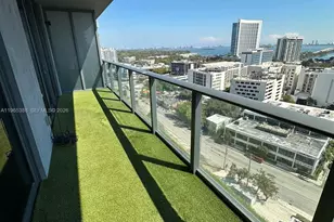121 NE 34th St, Miami, FL 33137 - Photo 16