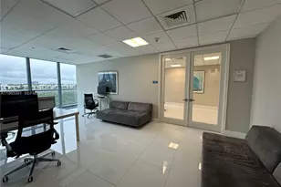 601 NE 36th St, Miami, FL 33137 - Photo 40