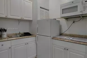 1050 NE 82nd St, Miami, FL 33138 - Photo 10