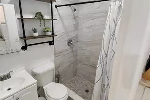 1050 NE 82nd St, Miami, FL 33138 - Photo 8