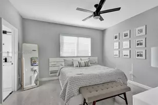 8518 SW 214th Ln, Cutler Bay, FL 33189 - Photo 16