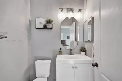 8518 SW 214th Ln, Cutler Bay, FL 33189 - Photo 14