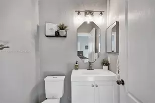 8518 SW 214th Ln, Cutler Bay, FL 33189 - Photo 14