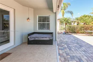 19301 Seneca Ave, Weston, FL 33332 - Photo 34