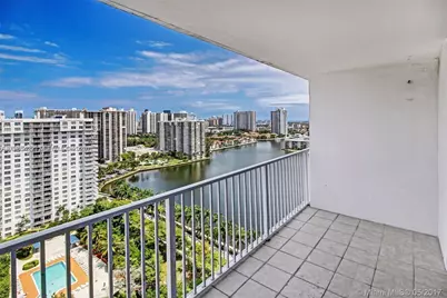 2801 NE 183rd St #2208W, Aventura, FL 33160 - Photo 34