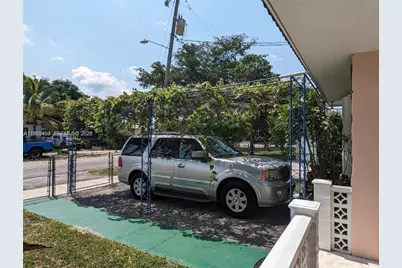 3740 W 5th Ct, Hialeah, FL 33012 - Photo 2